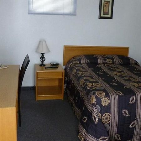 דריידן Trans Canada Motel & Restaurant מראה חיצוני תמונה