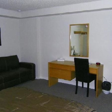 דריידן Trans Canada Motel & Restaurant מראה חיצוני תמונה